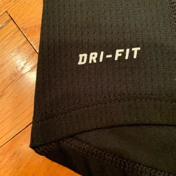 NIKE Running Dri-Fit Black Long Sleeve Shirt M - Picture 3 of 8